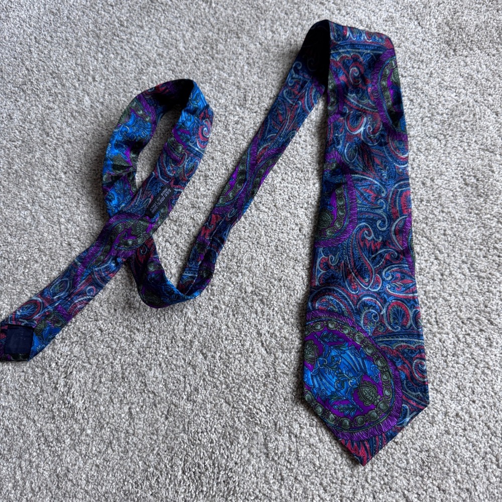 Brioni Necktie Mens OS Blue‎ Purple Red Paisley Medallion Silk Made in Italy
